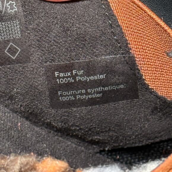 Dr. Martens Isham Crochet Wool Suede Mules in Tan NWOB USM10 - Picture 8 of 8